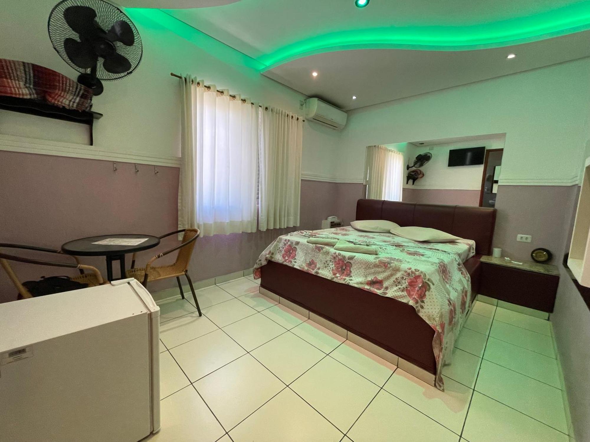 - Adults Only Love hotel Sao Paulo
